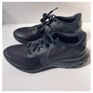 🖤Nike Renew Run